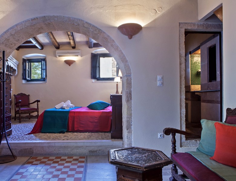 BUDGET DOUBLE ROOM WITH PARTIAL VIEW