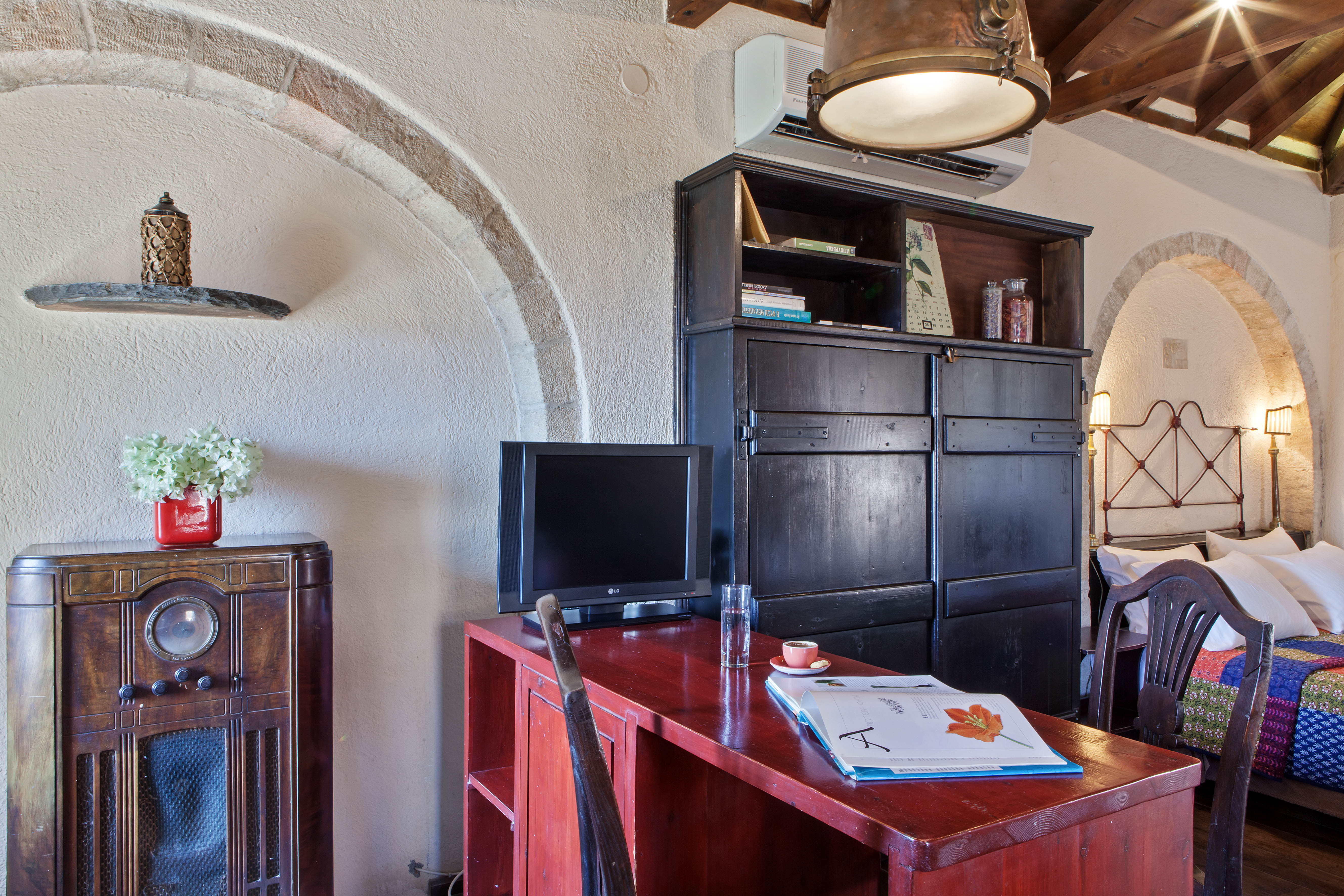 EXCLUSIVE COLLECTION