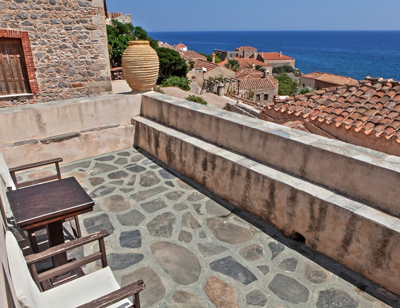 EXCLUSIVE COLLECTION