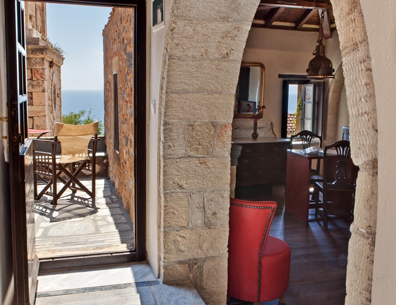 EXCLUSIVE COLLECTION