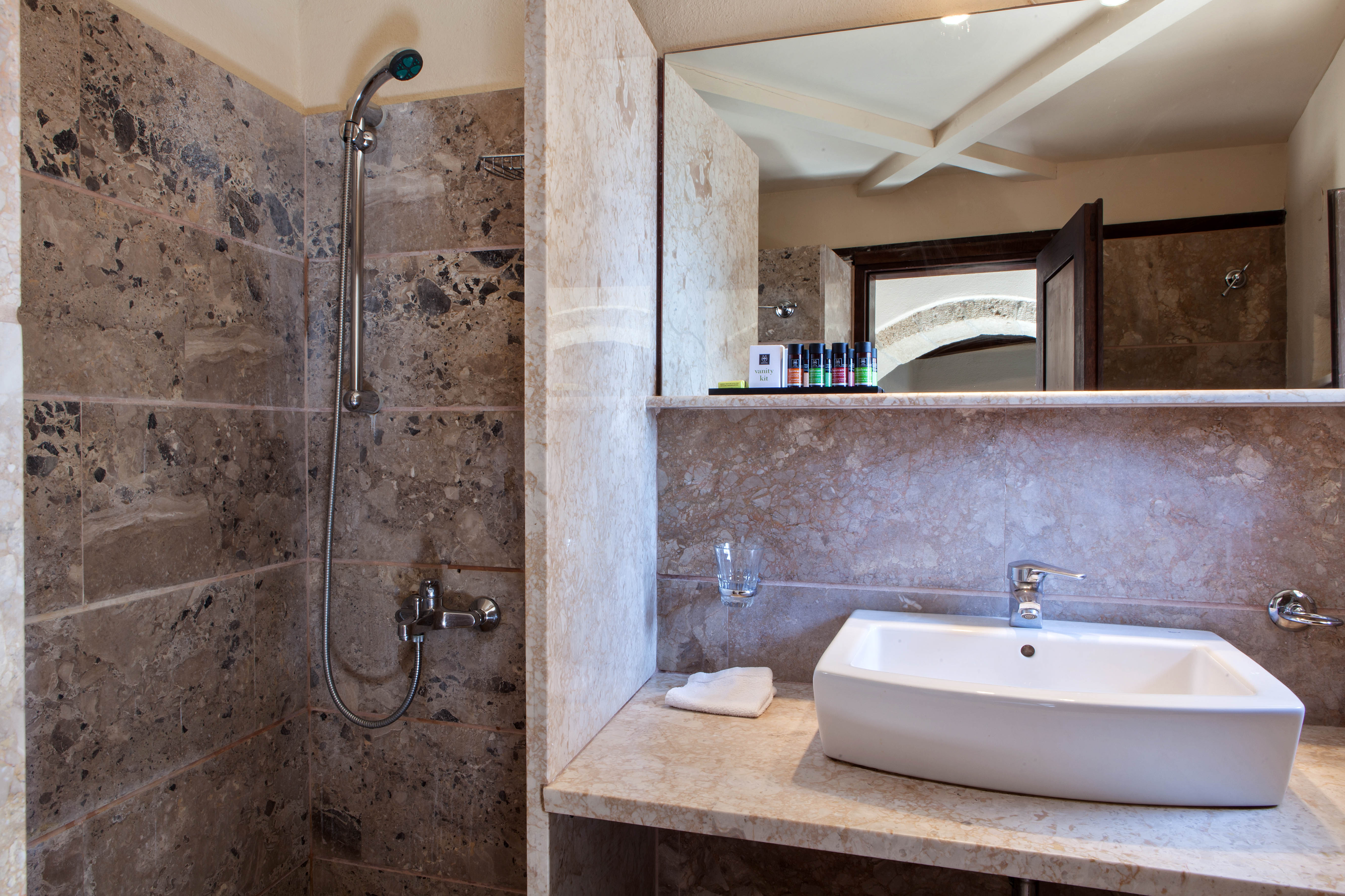 EXCLUSIVE COLLECTION