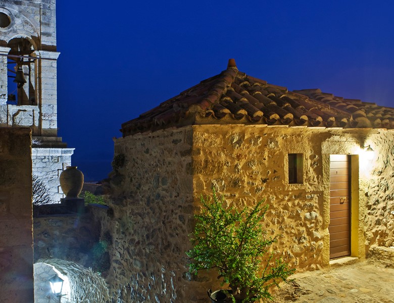 EXCLUSIVE COLLECTION