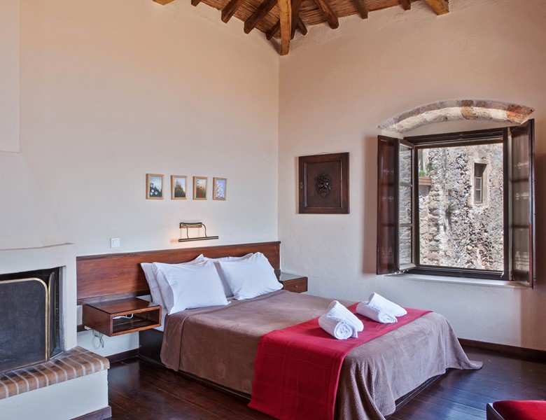 EXCLUSIVE COLLECTION