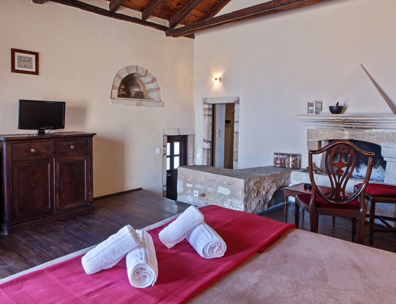 EXCLUSIVE COLLECTION