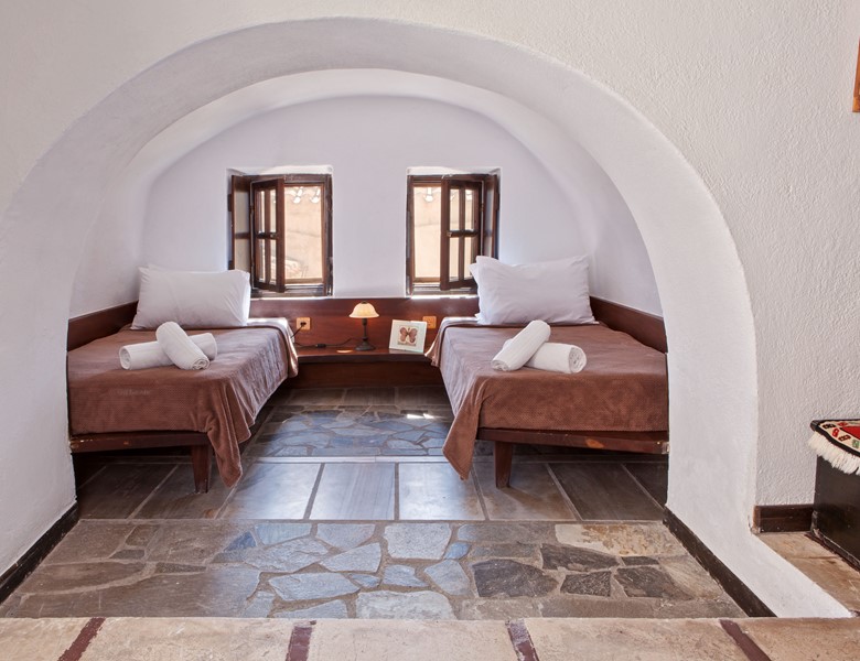 EXCLUSIVE COLLECTION