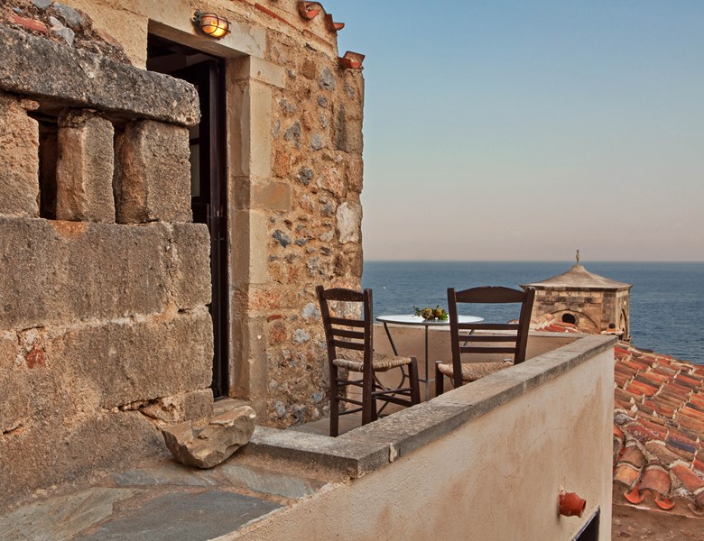 EXCLUSIVE COLLECTION