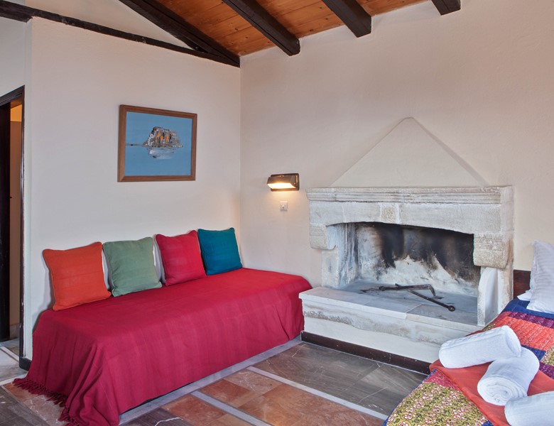 EXCLUSIVE COLLECTION