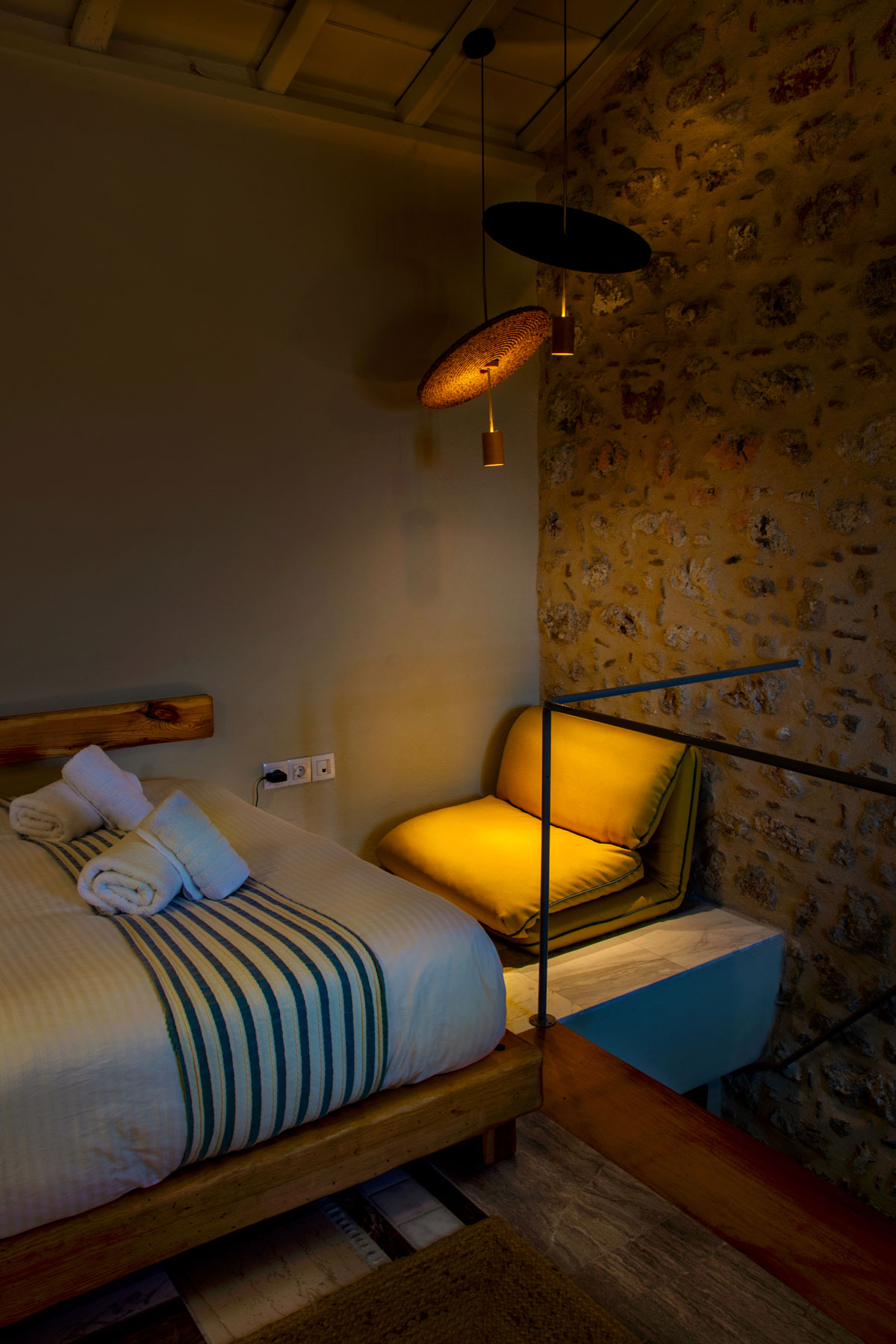 EXCLUSIVE COLLECTION