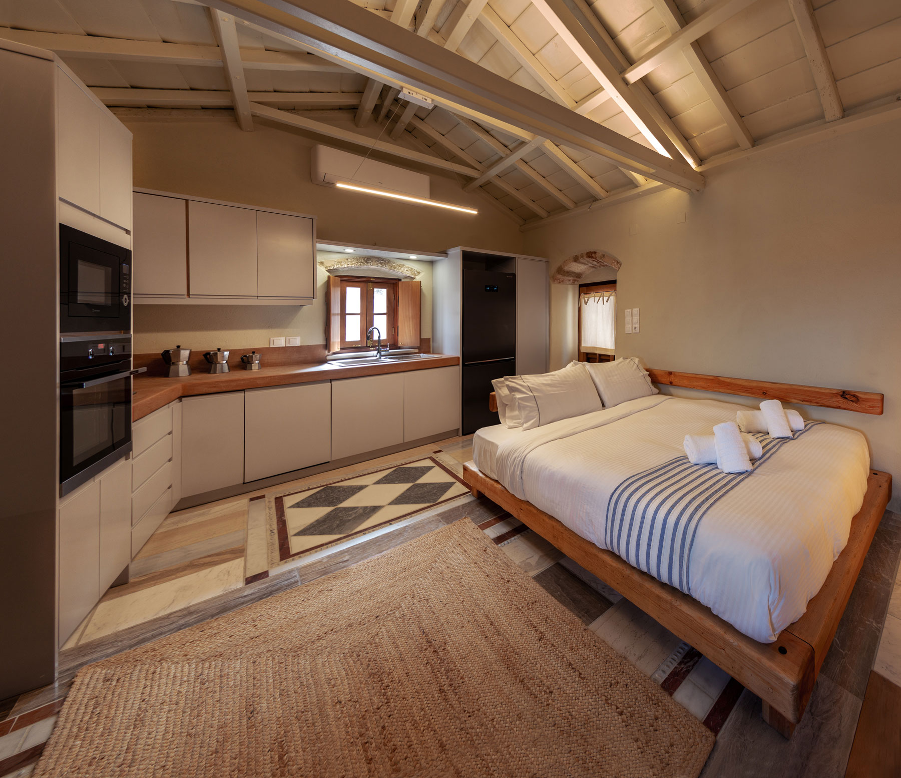 EXCLUSIVE COLLECTION